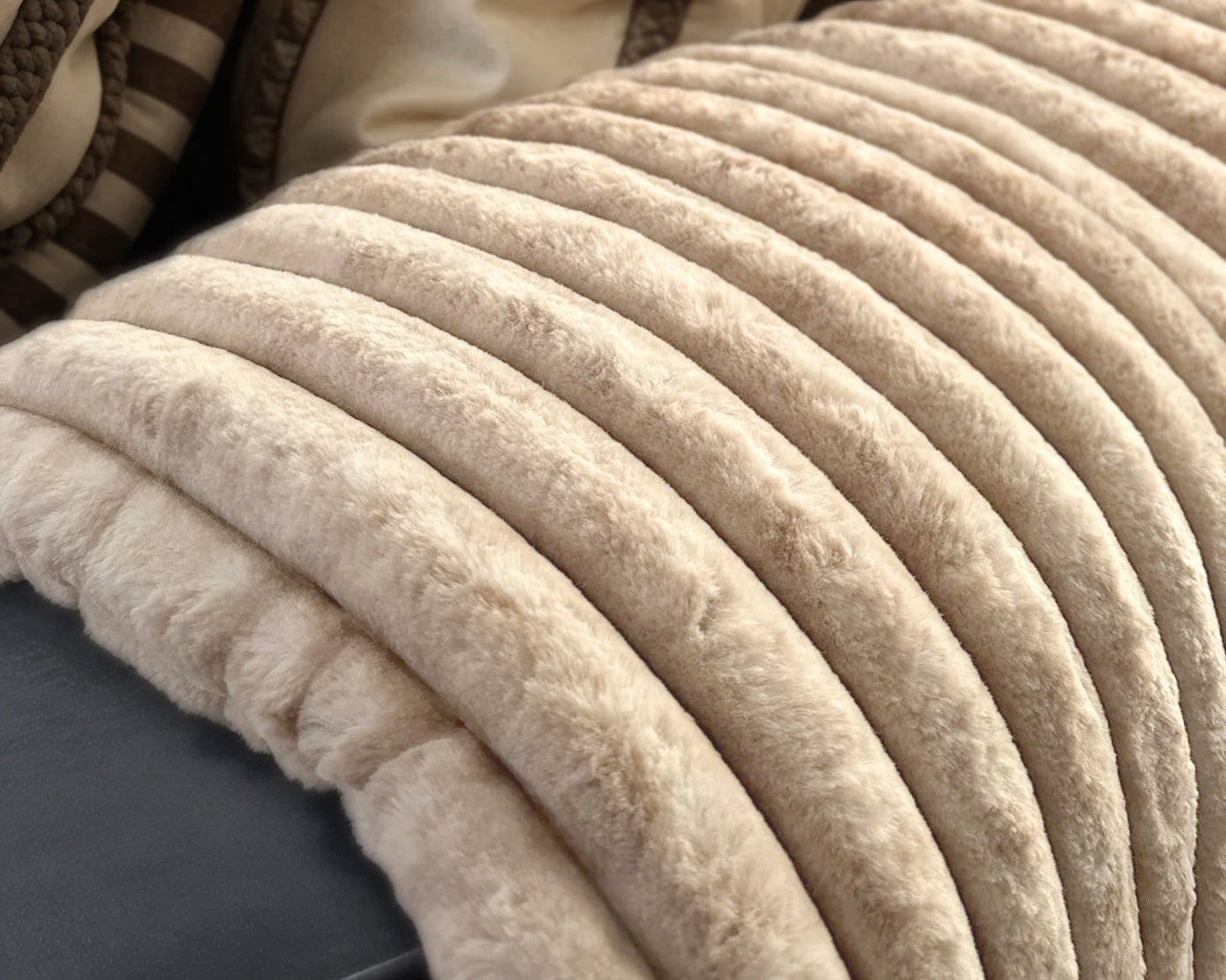 Primaviera™ Deluxe Rib Rabbit Fur Plaid Zand- Heerlijk warm op koude dagen!